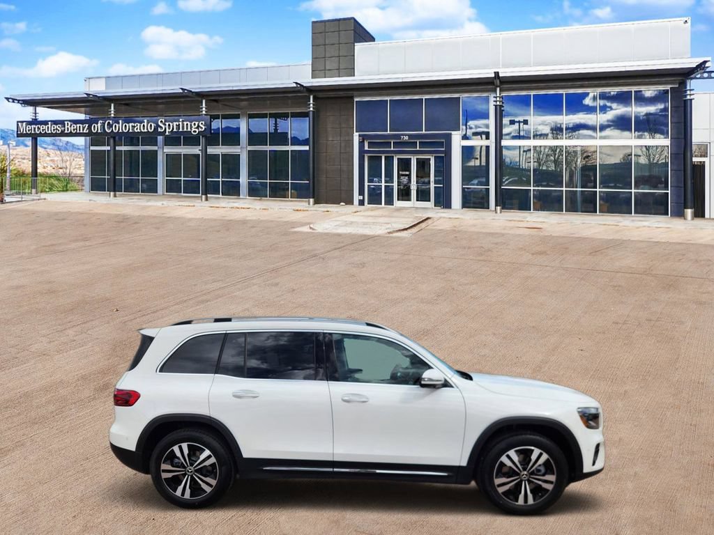 New 2026 Mercedes-Benz GLB 250 4MATIC image 2