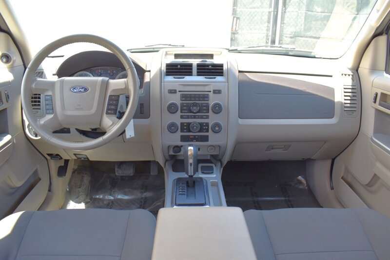 Used 2009 Ford Escape 2WD Hybrid image 13