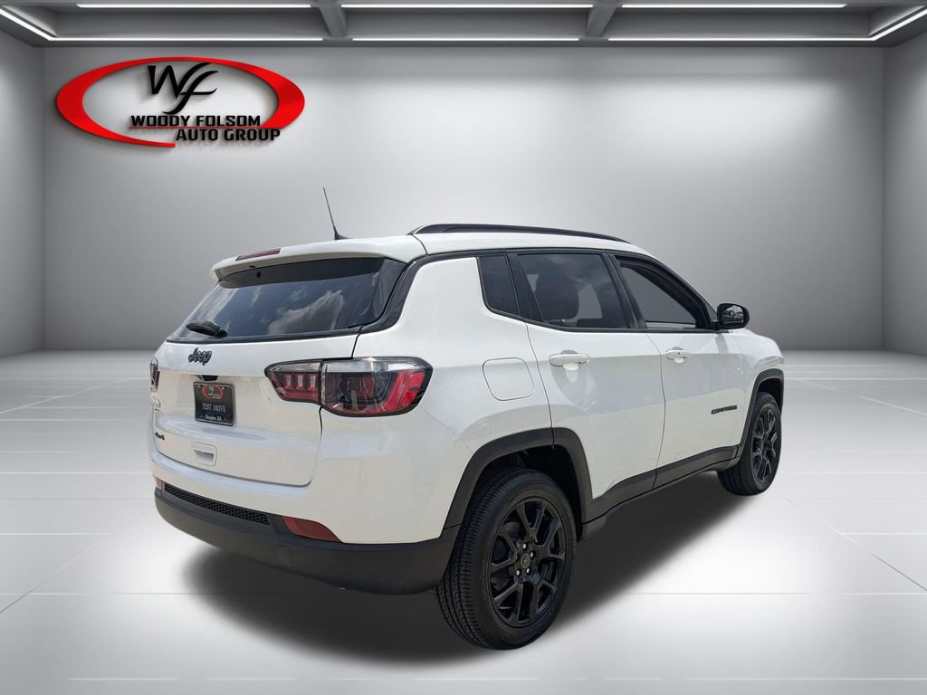 New 2026 Jeep Compass Latitude AWD/4WD image 3