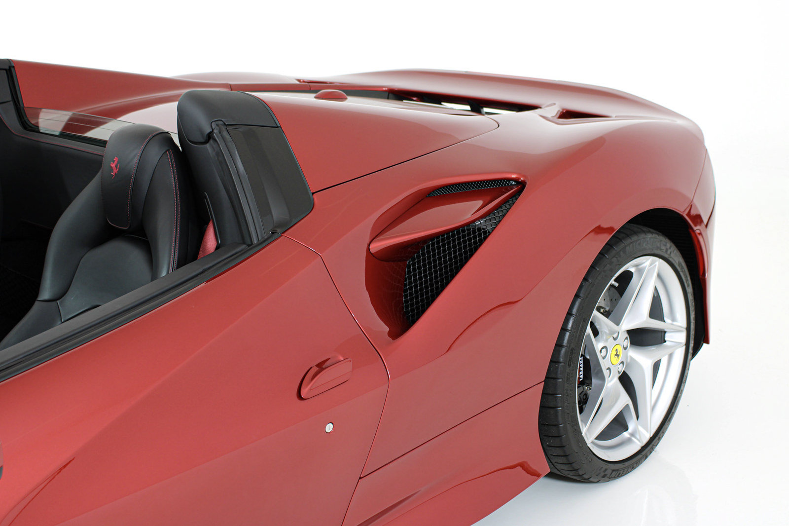 Certified 2023 Ferrari F8 Tributo RWD image 28