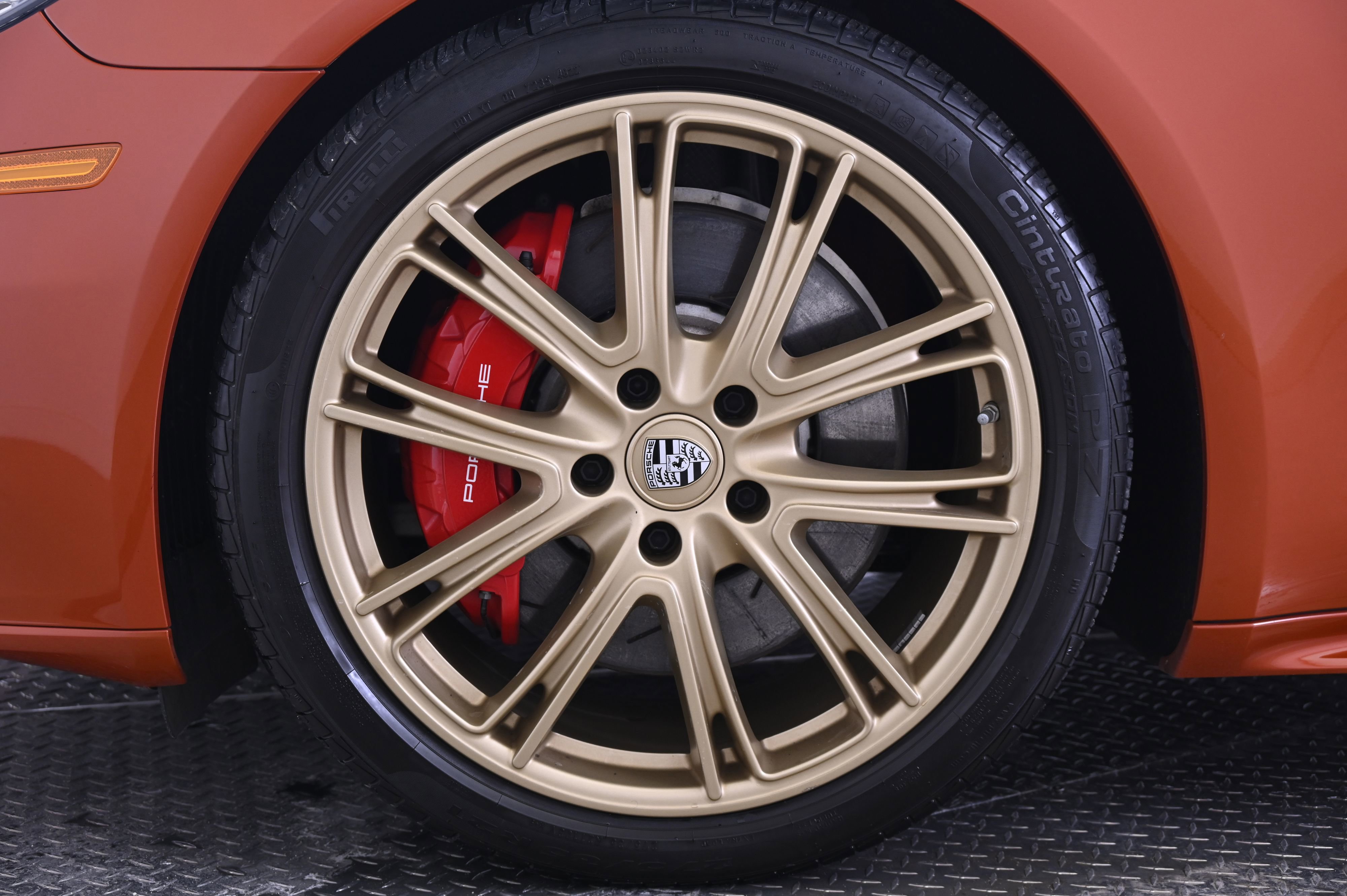 Used 2023 Porsche Panamera GTS image 11