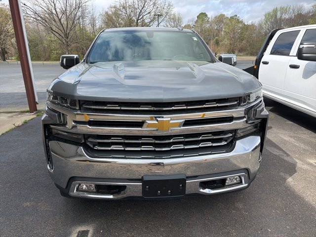 Used 2019 Chevrolet Silverado 1500 LTZ w/ Max Trailering Package image 2