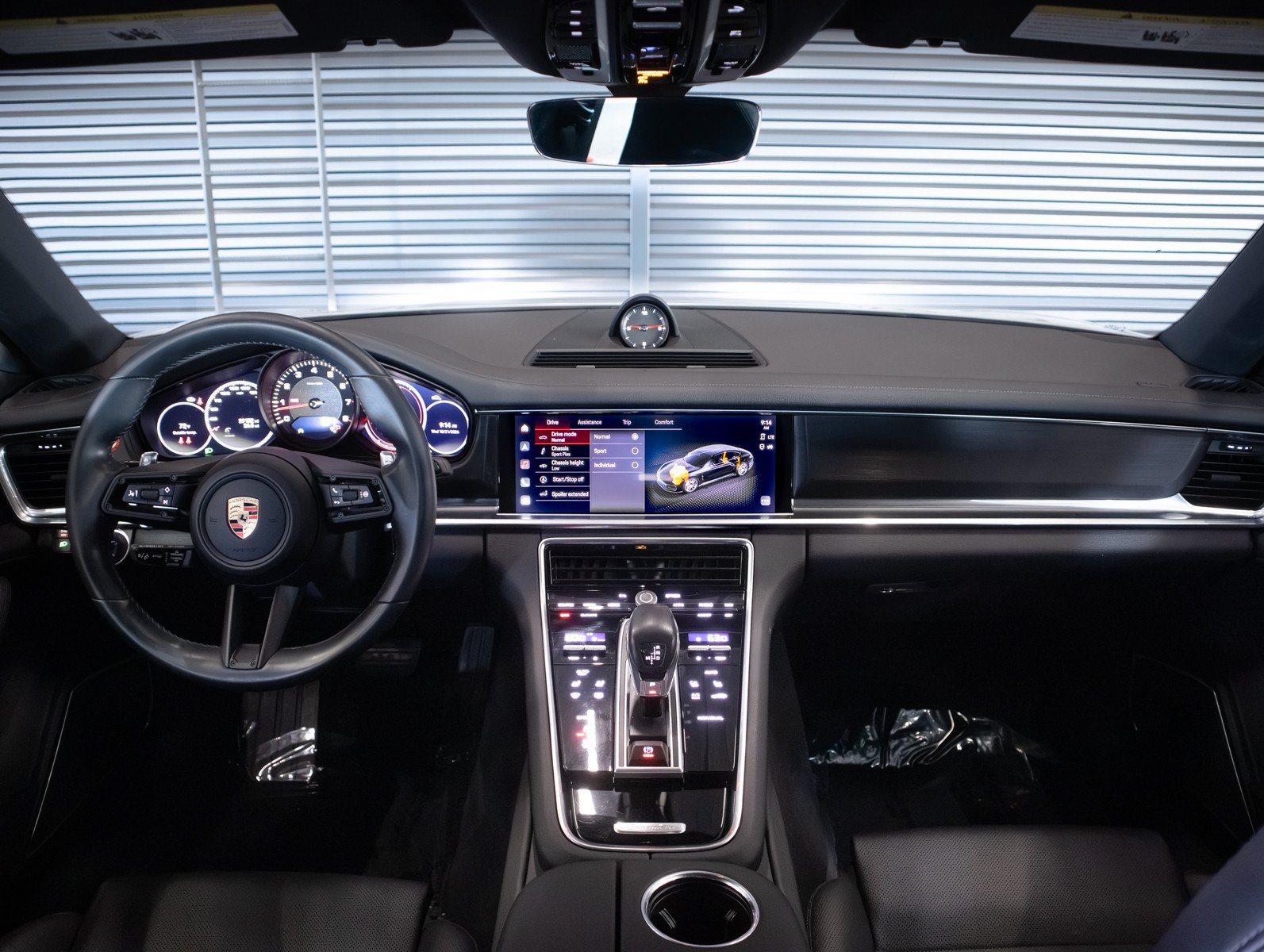 Certified 2023 Porsche Panamera Platinum Edition RWD image 14