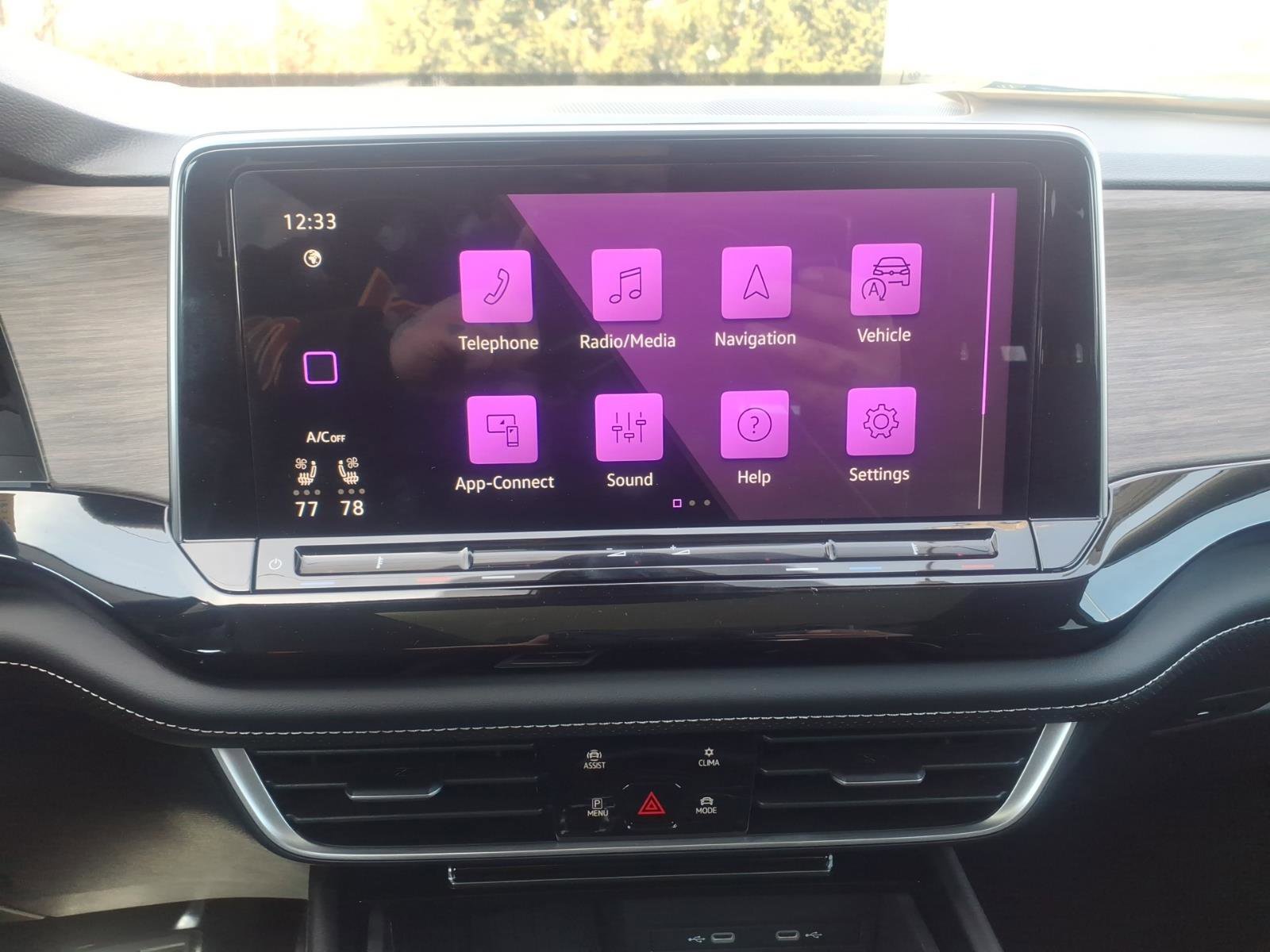 New 2026 Volkswagen Atlas SEL Premium R-Line image 15