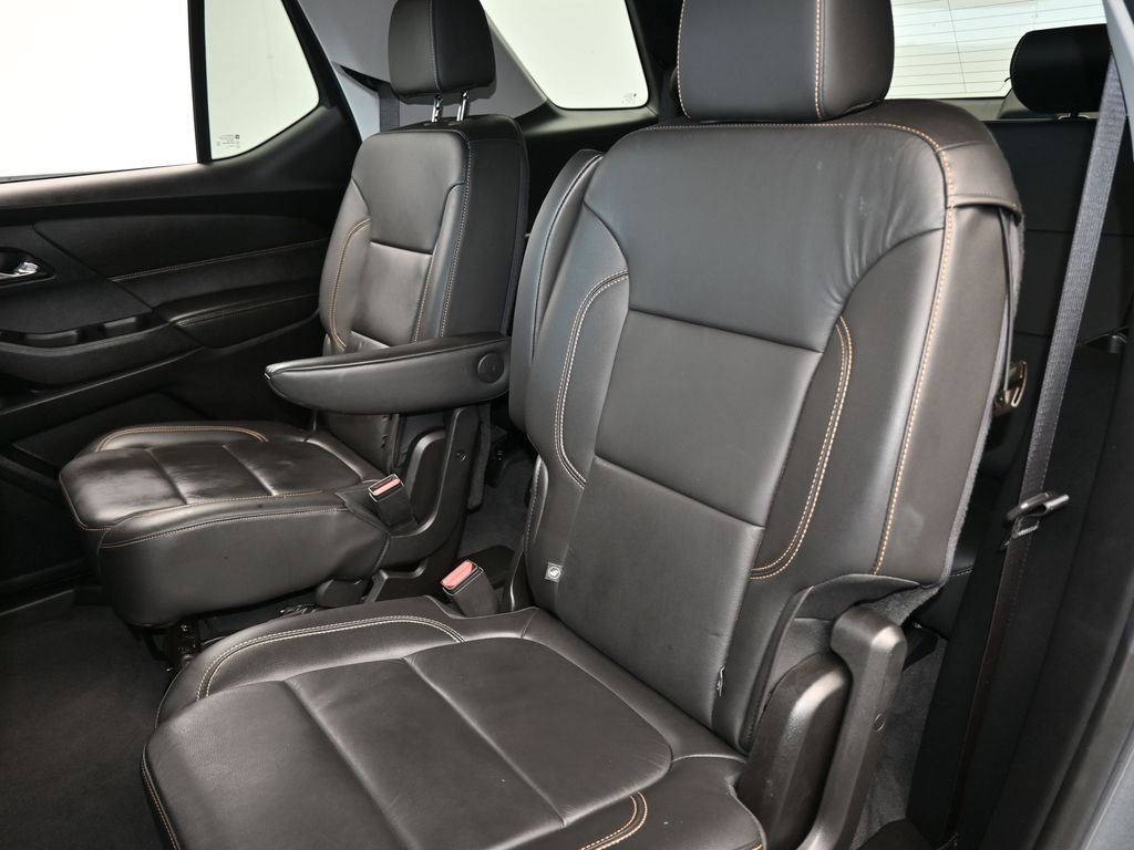Used 2020 Chevrolet Traverse LT w/ LT Premium Package image 42