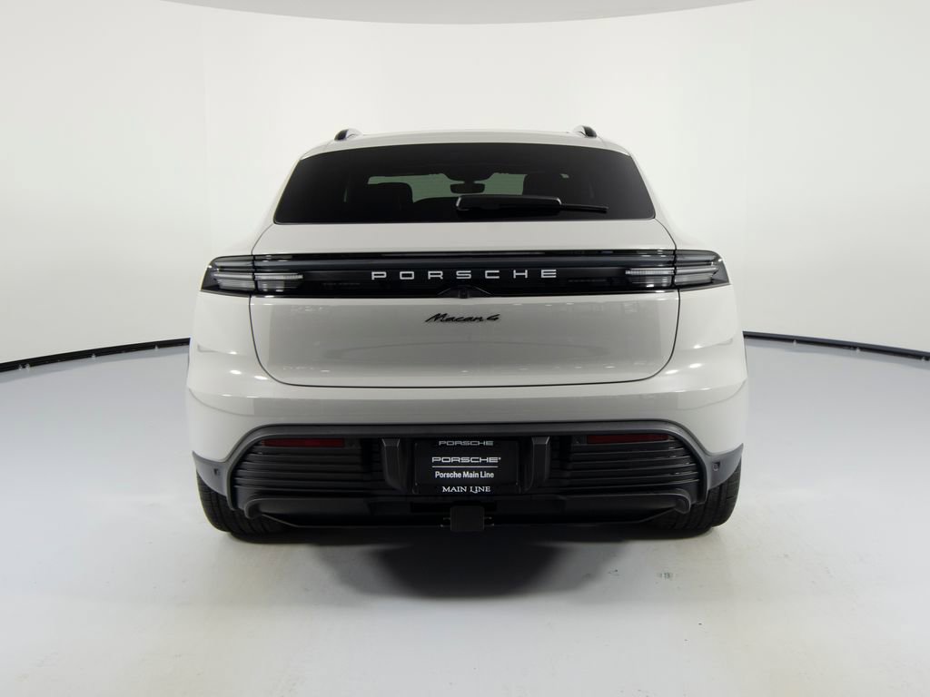 New 2026 Porsche Macan 4 Electric image 9