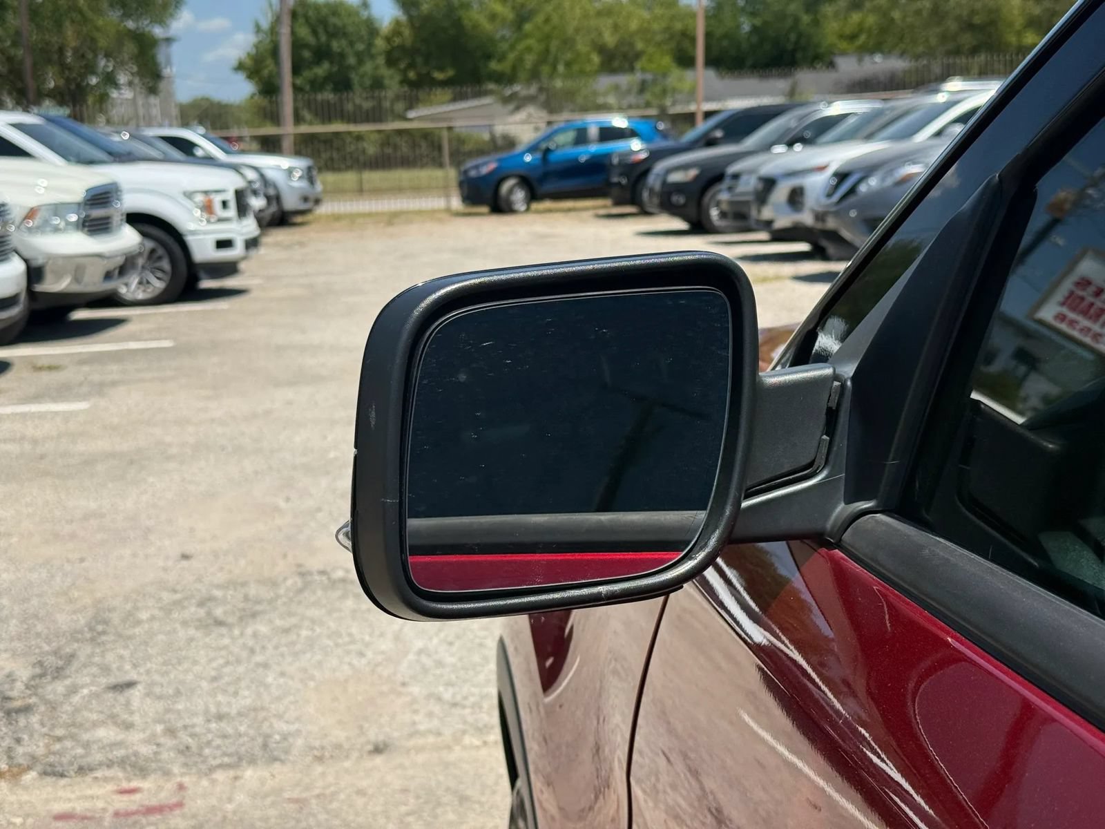Used 2017 Ford Explorer XLT w/ Equipment Group 202A FWD image 12