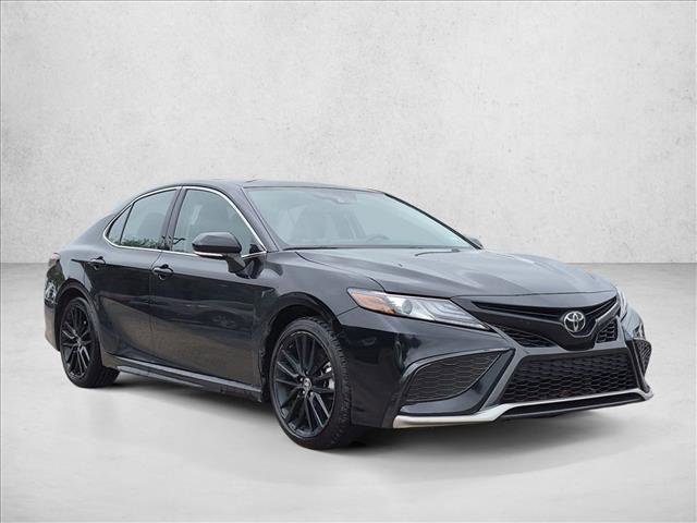 Used 2024 Toyota Camry XSE FWD image 3