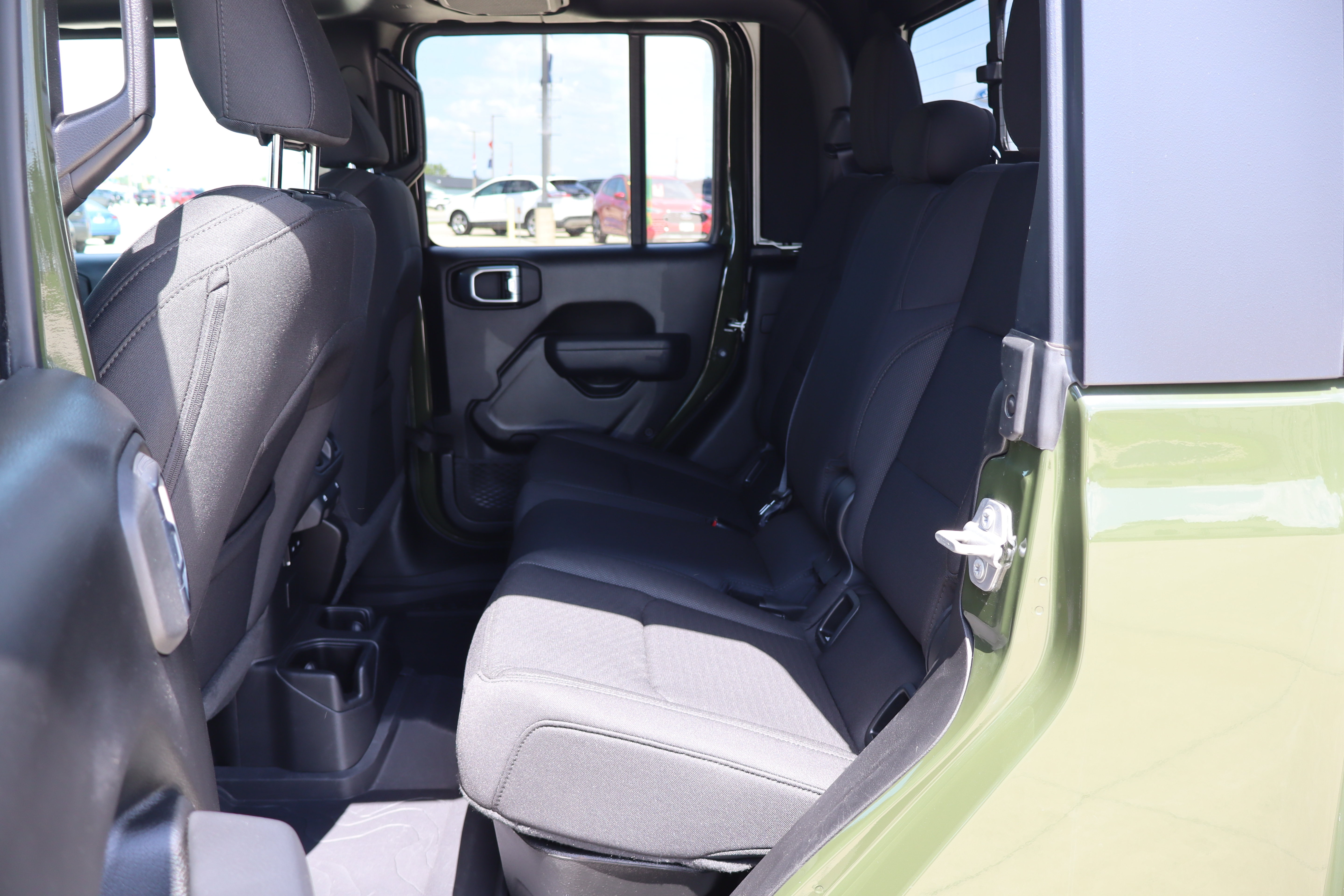 Used 2022 Jeep Gladiator Sport AWD/4WD image 10