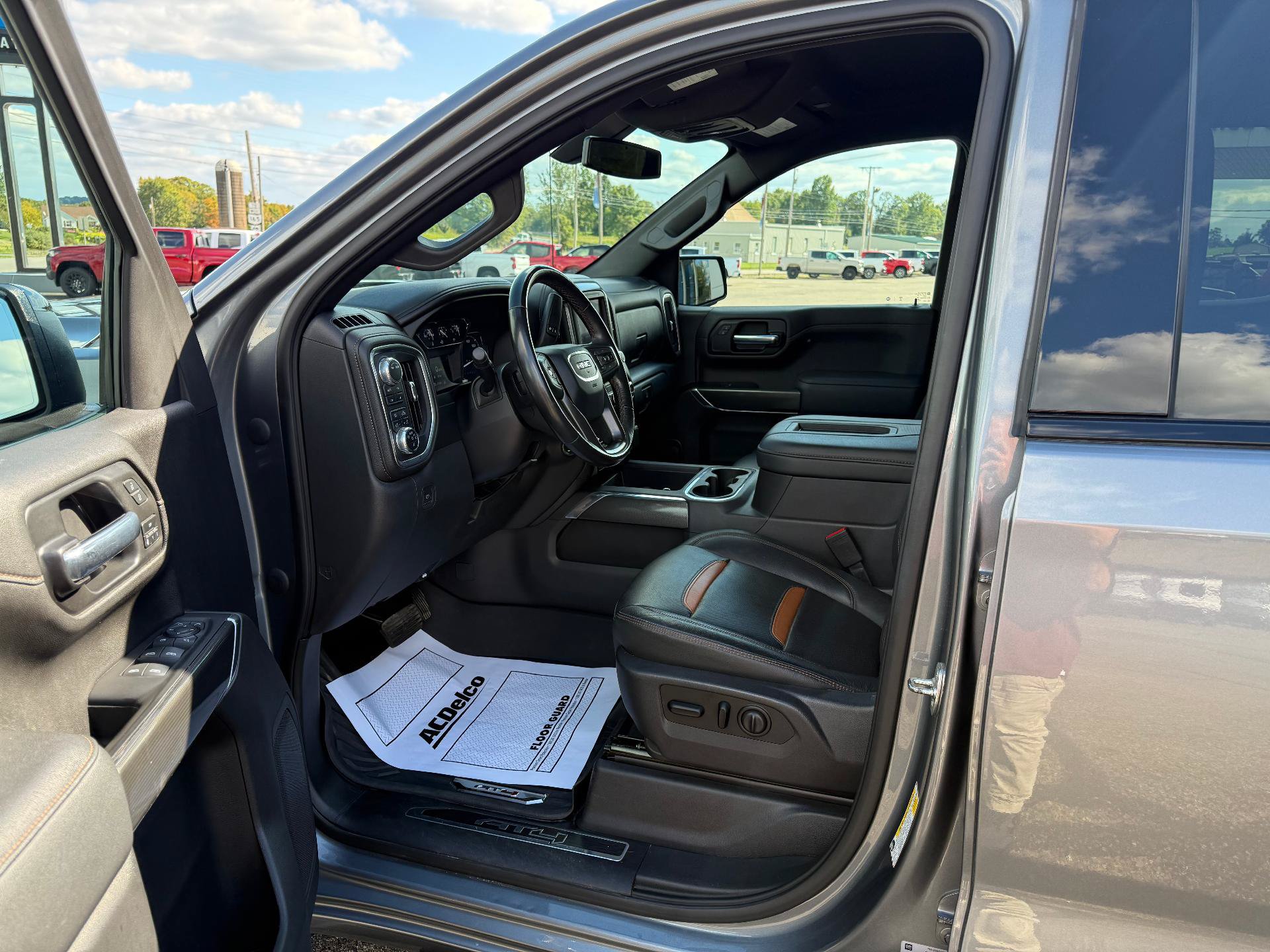 Certified 2021 GMC Sierra 1500 AT4 AWD/4WD image 11