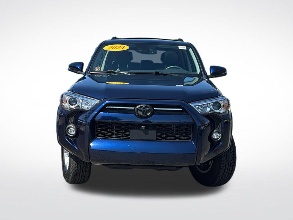 Used 2024 Toyota 4Runner SR5 Premium w/ Moonroof Package AWD/4WD image 2