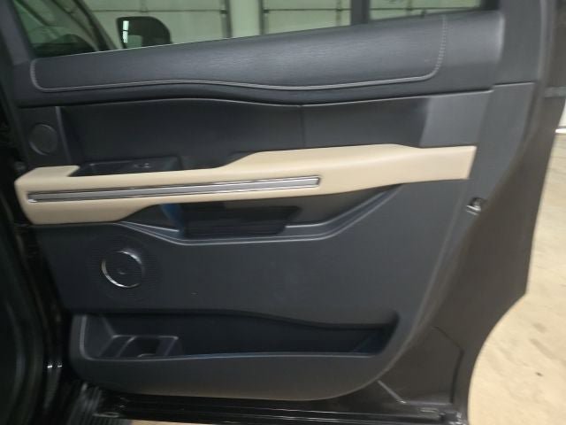 Used 2024 Ford Expedition Max Limited AWD/4WD image 8