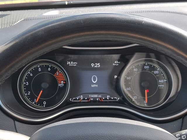 Used 2020 Jeep Cherokee Limited AWD/4WD image 22