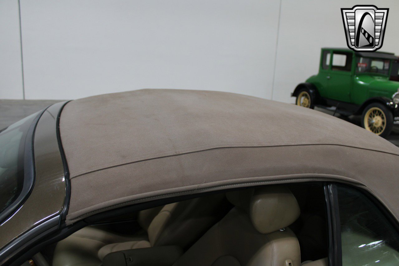 Used 2001 Jaguar XK8 Convertible image 12