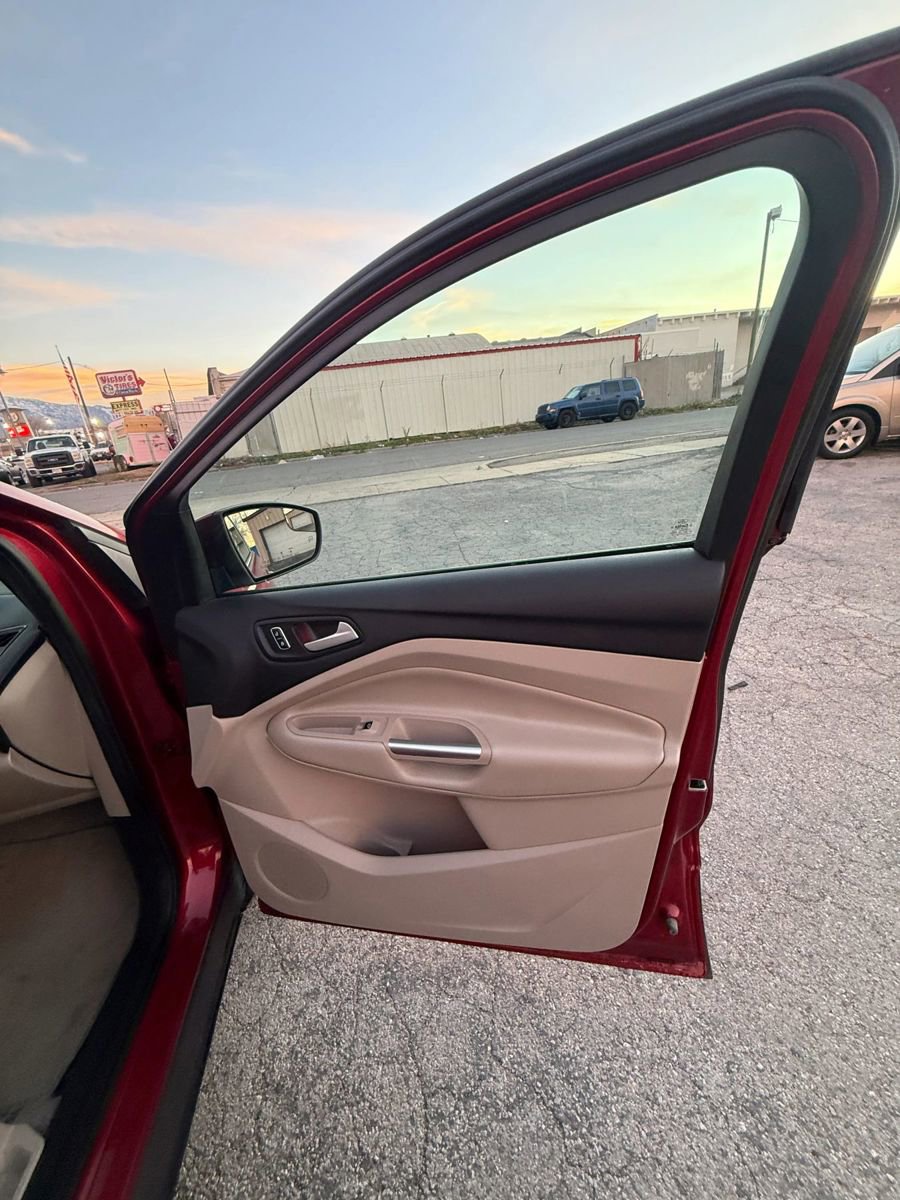 Used 2014 Ford Escape Titanium image 20