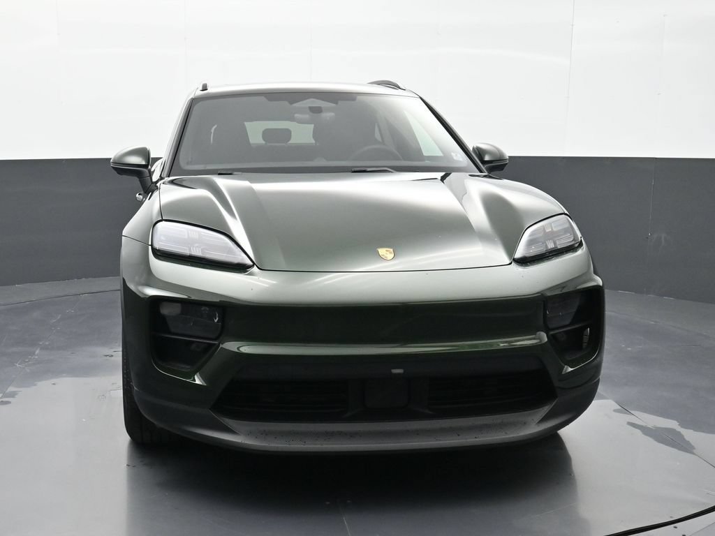 Certified 2025 Porsche Macan Electric RWD image 27