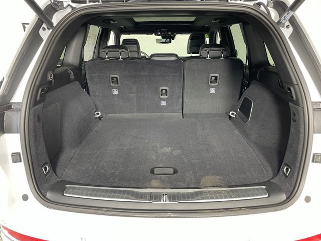 New 2025 Jeep Grand Cherokee Overland w/ Luxury Tech Group IV image 18