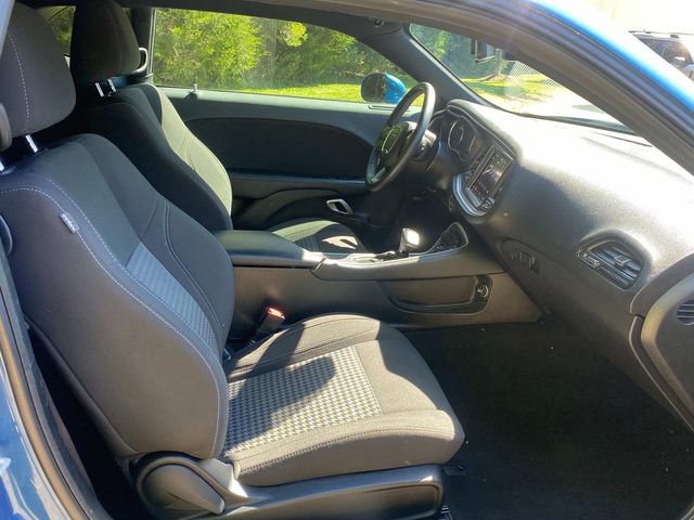 Used 2021 Dodge Challenger SXT RWD image 32