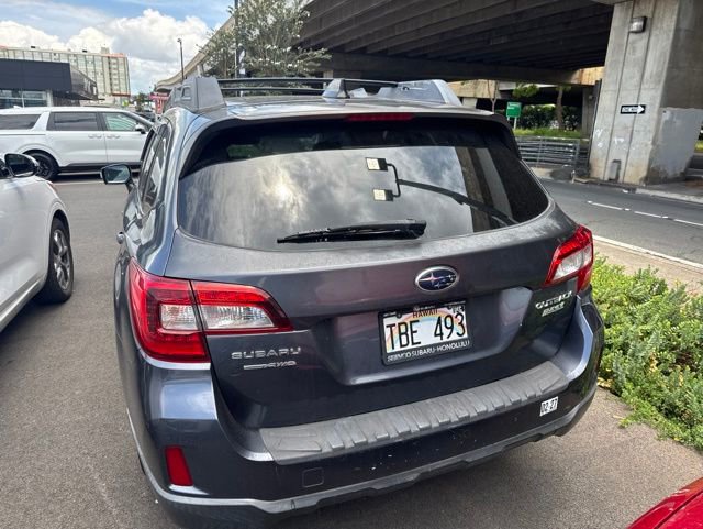 Used 2017 Subaru Outback 2.5i Premium AWD/4WD image 3