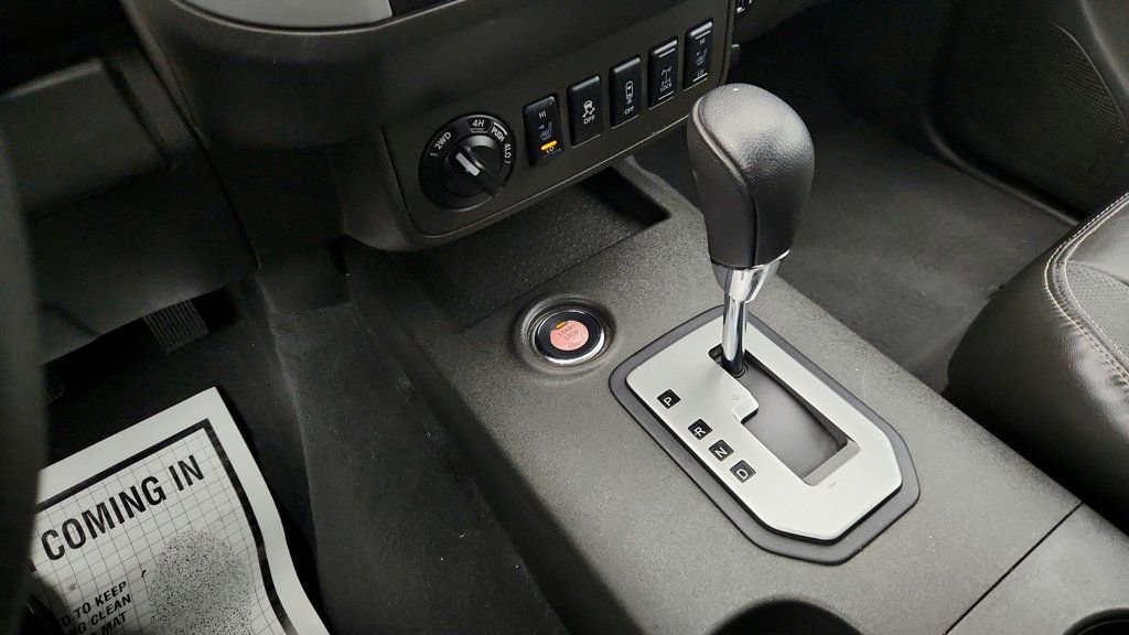 Used 2021 Nissan Frontier PRO-4X w/ Pro-4x Utility Package image 17