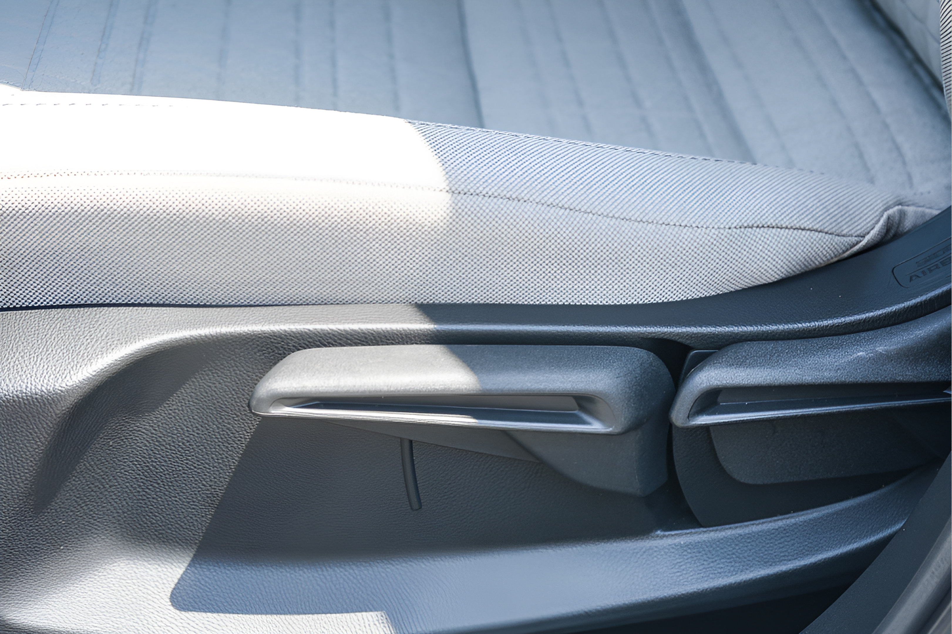 New 2027 Honda HR-V LX image 21