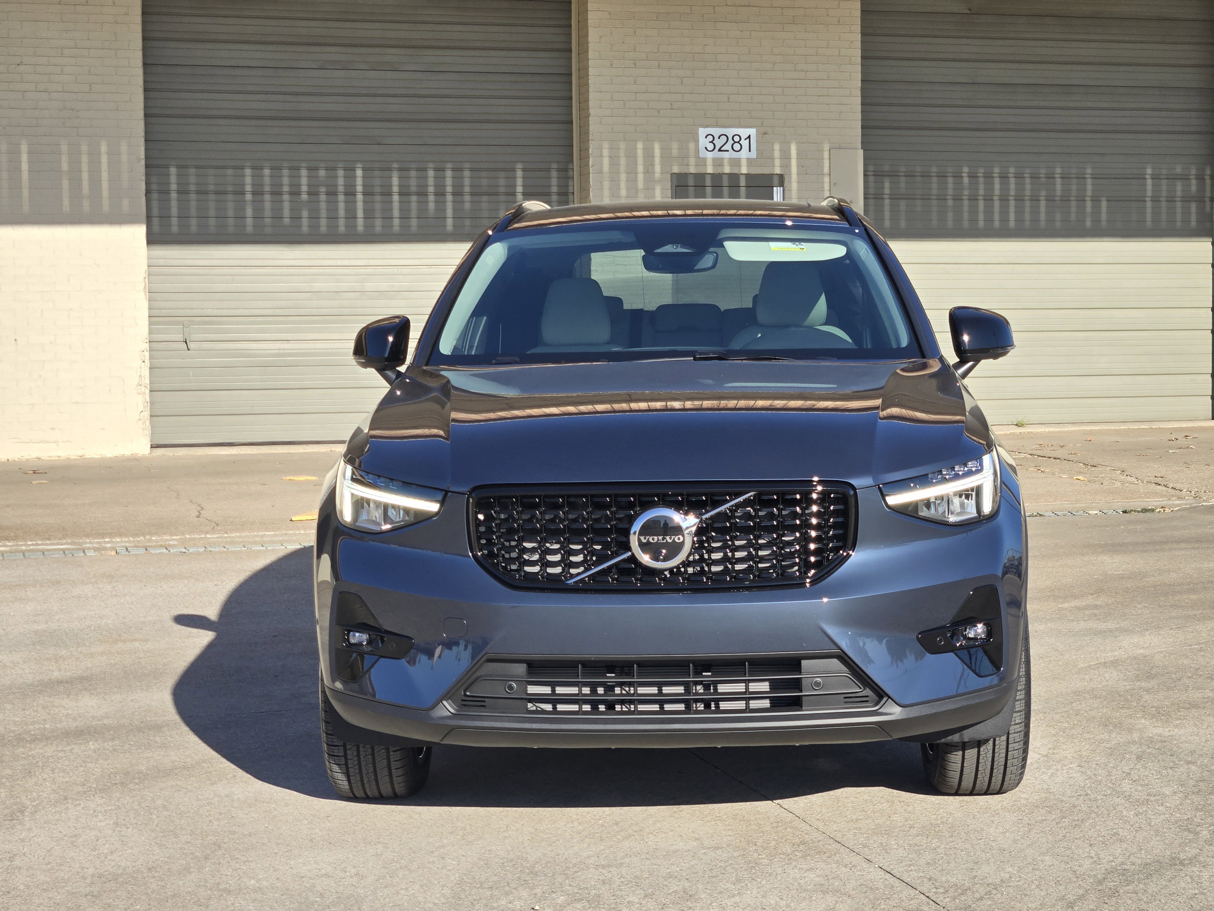 New 2026 Volvo XC40 B4 Plus w/ Protection Package Premier image 6