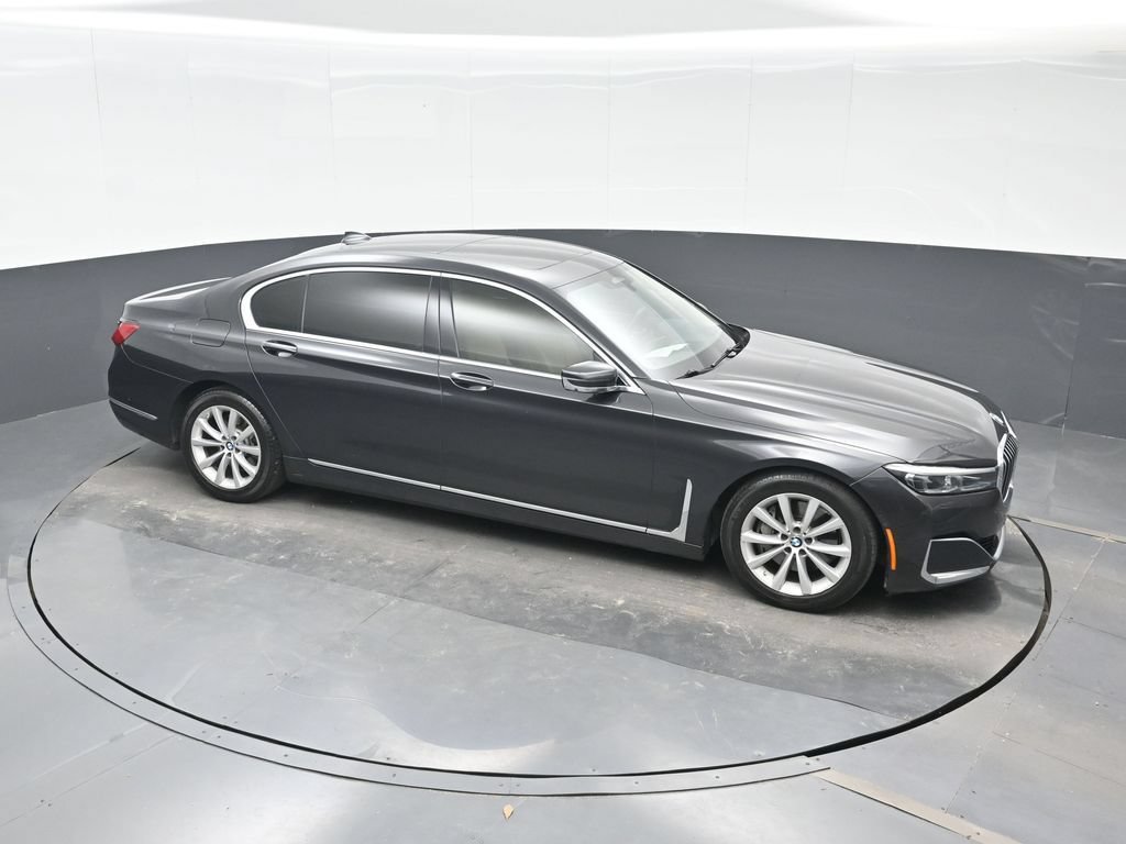 Used 2021 BMW 740i w/ Premium Package RWD image 24