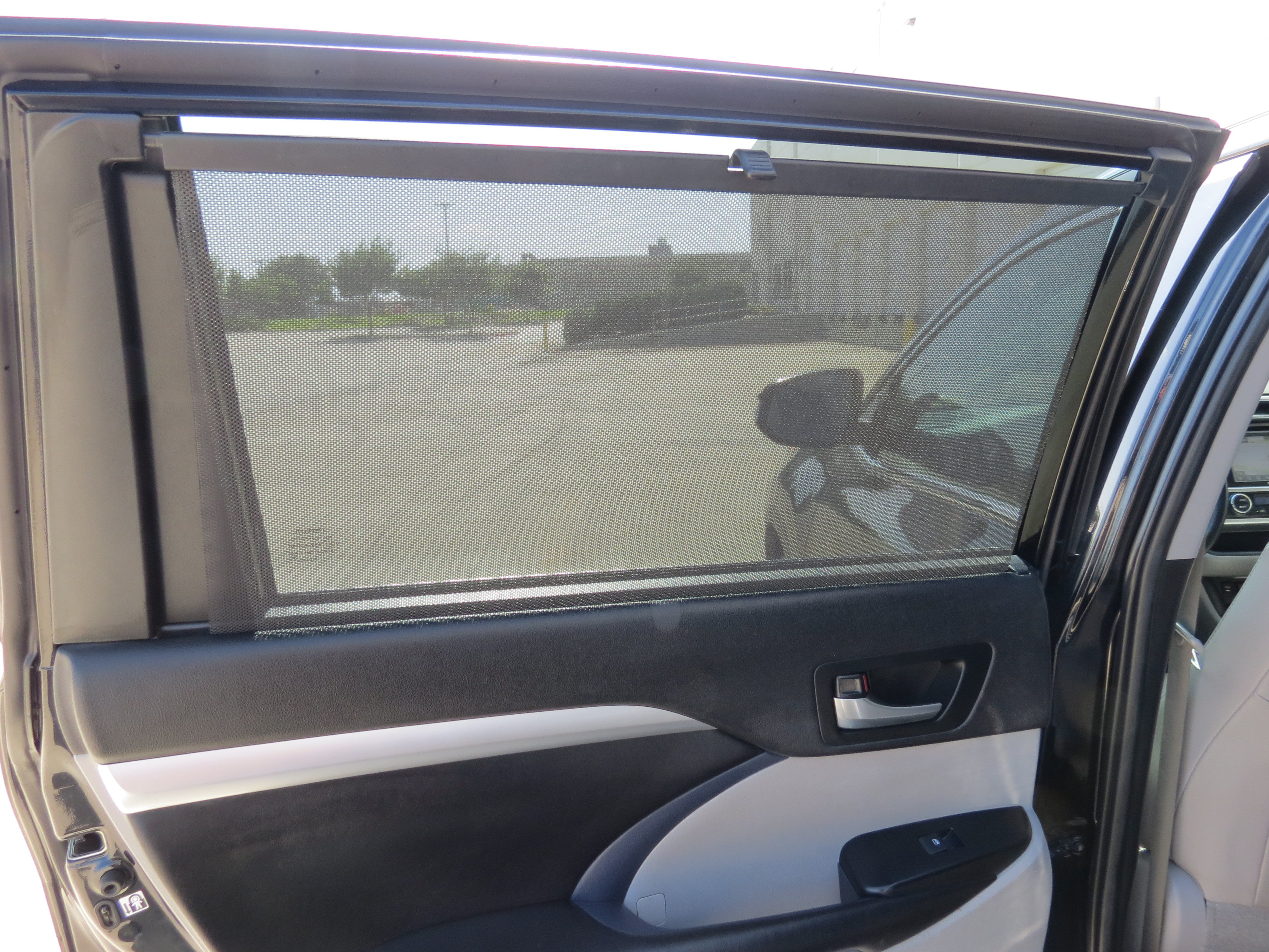 Used 2019 Toyota Highlander XLE FWD image 30