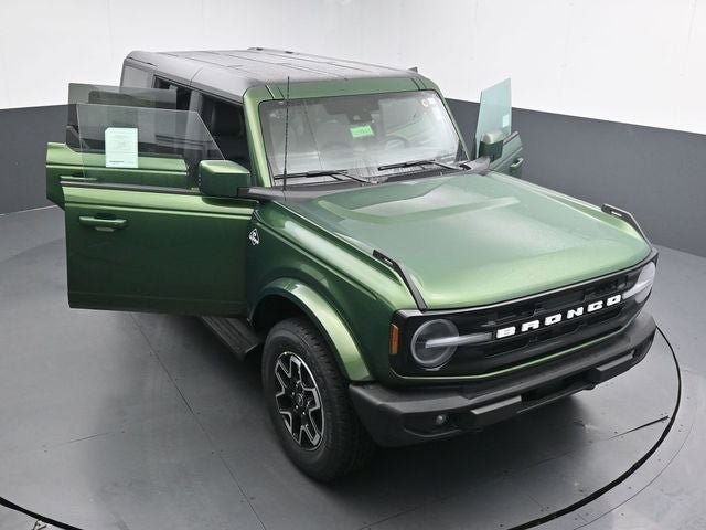 New 2025 Ford Bronco Outer Banks AWD/4WD image 32