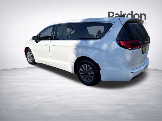 Used 2024 Chrysler Pacifica Limited FWD image 5