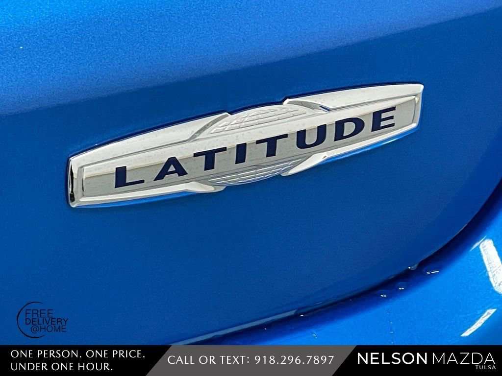 Used 2025 Jeep Compass Latitude image 18