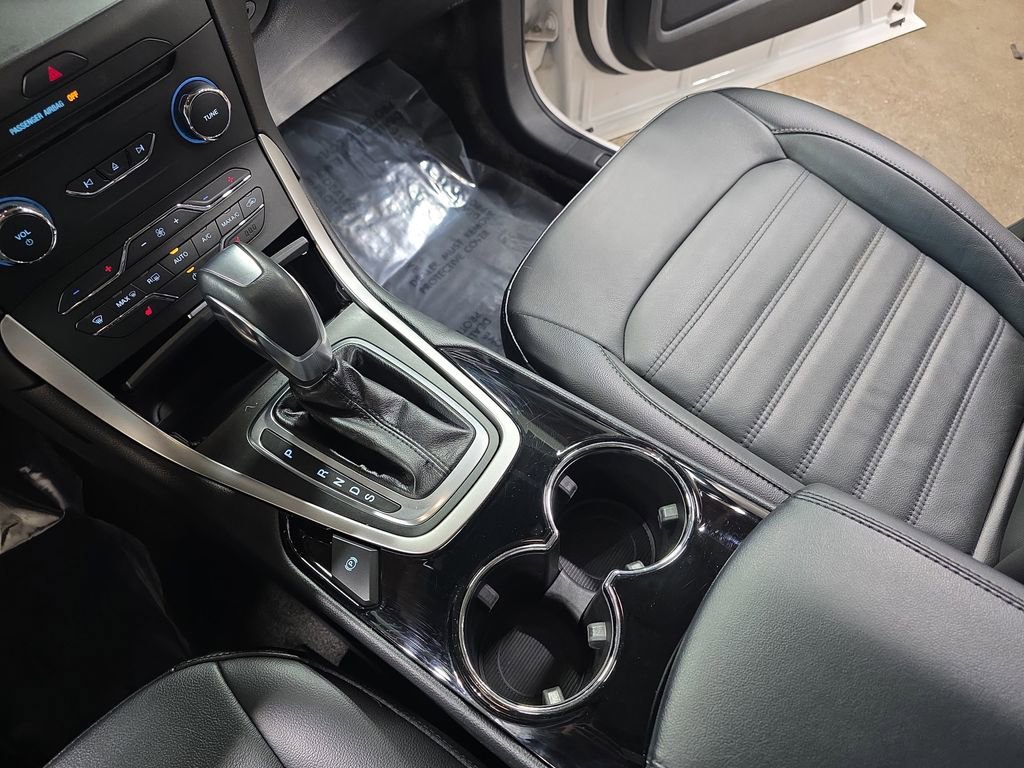 Used 2018 Ford Edge SEL w/ Equipment Group 201A image 25