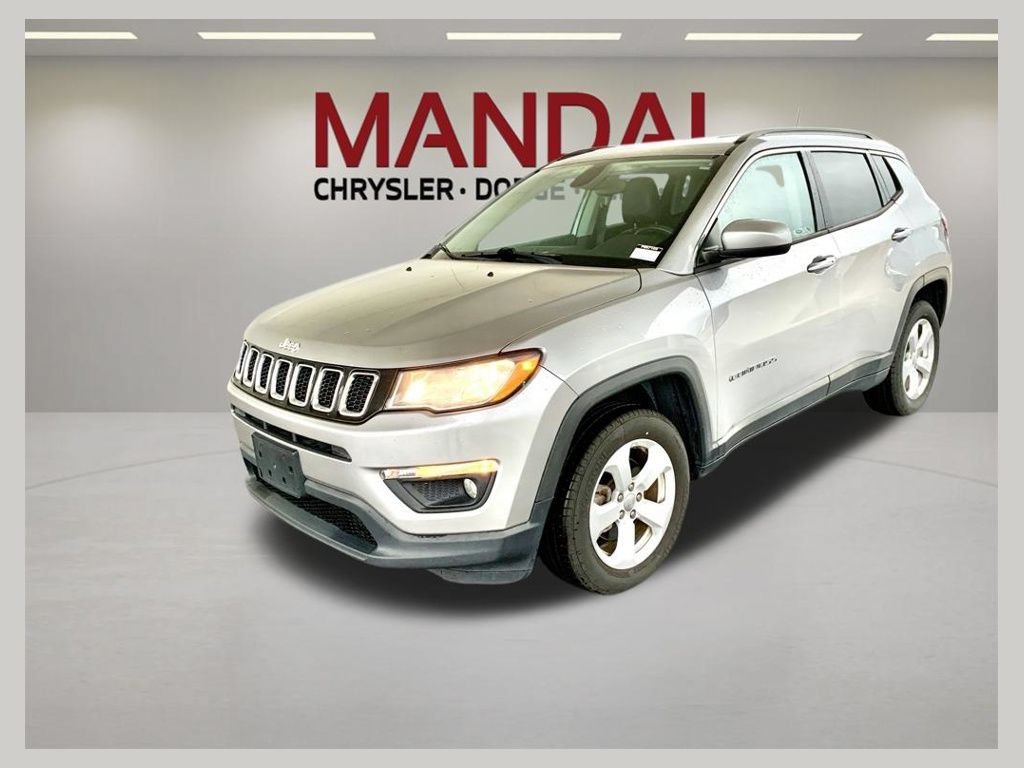 Used 2019 Jeep Compass Latitude w/ Popular Equipment Group AWD/4WD image 1