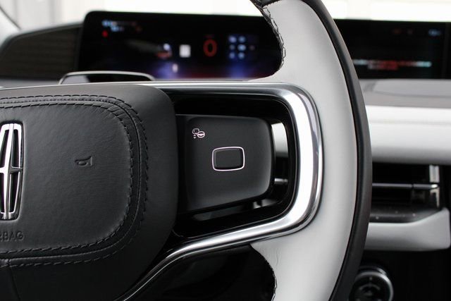 New 2026 Lincoln Navigator Black Label image 38