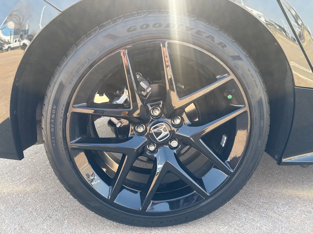 Used 2022 Honda Civic Sport image 6