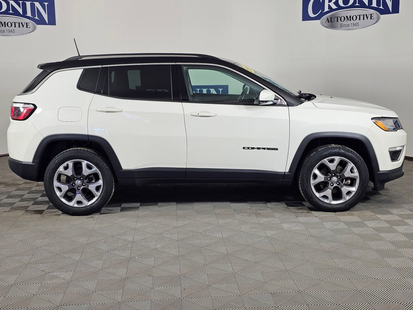 Used 2019 Jeep Compass Limited image 6