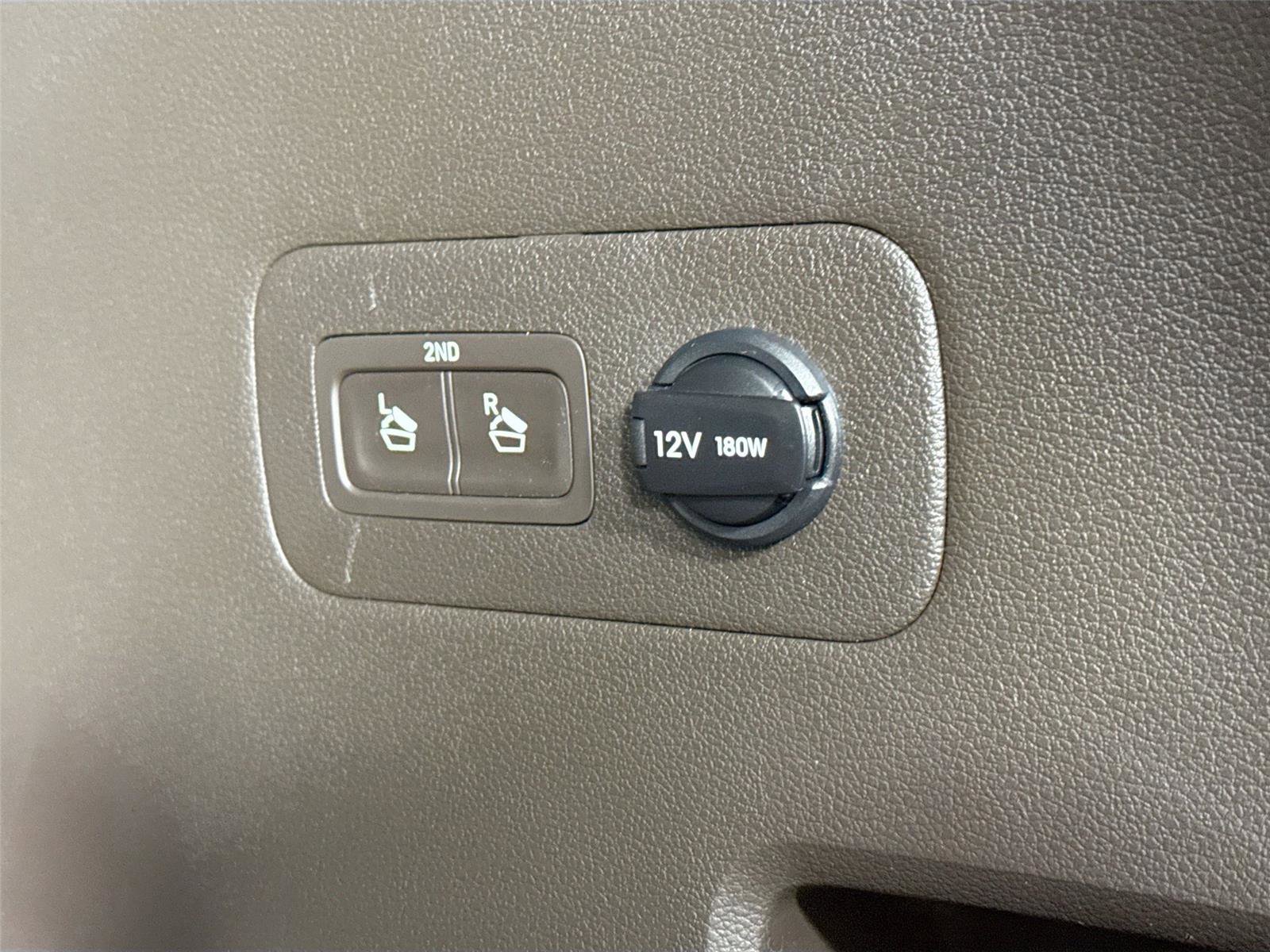 Used 2022 Hyundai Santa Fe SEL Premium AWD/4WD image 40