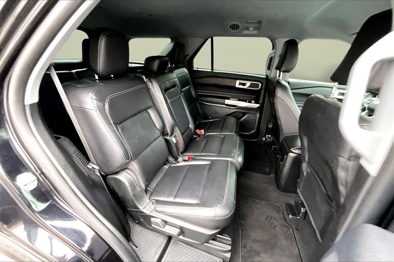 Used 2023 Ford Explorer XLT w/ Equipment Group 202A image 22