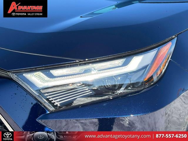 Used 2023 Toyota RAV4 SE w/ Weather & Moonroof Package image 14