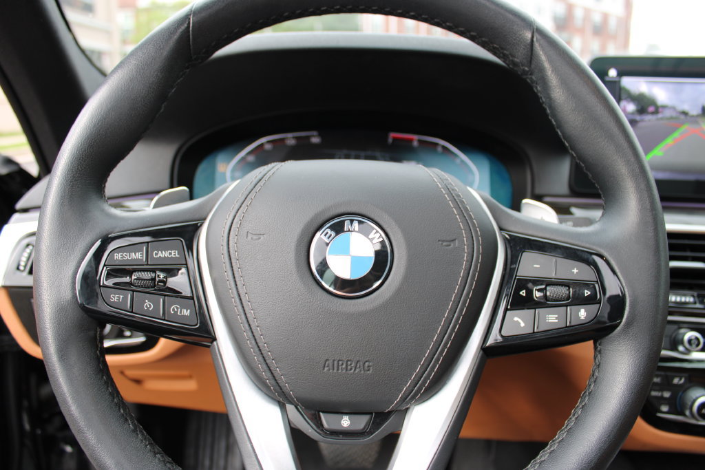 Used 2023 BMW 530i xDrive w/ Premium Package AWD/4WD image 14