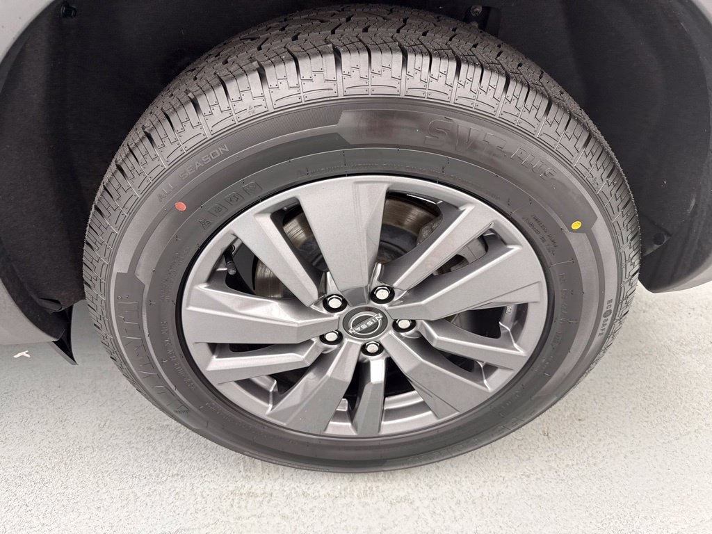 Used 2024 Nissan Pathfinder SV AWD/4WD image 6