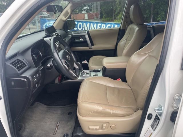 Used 2016 Toyota 4Runner SR5 AWD/4WD image 10