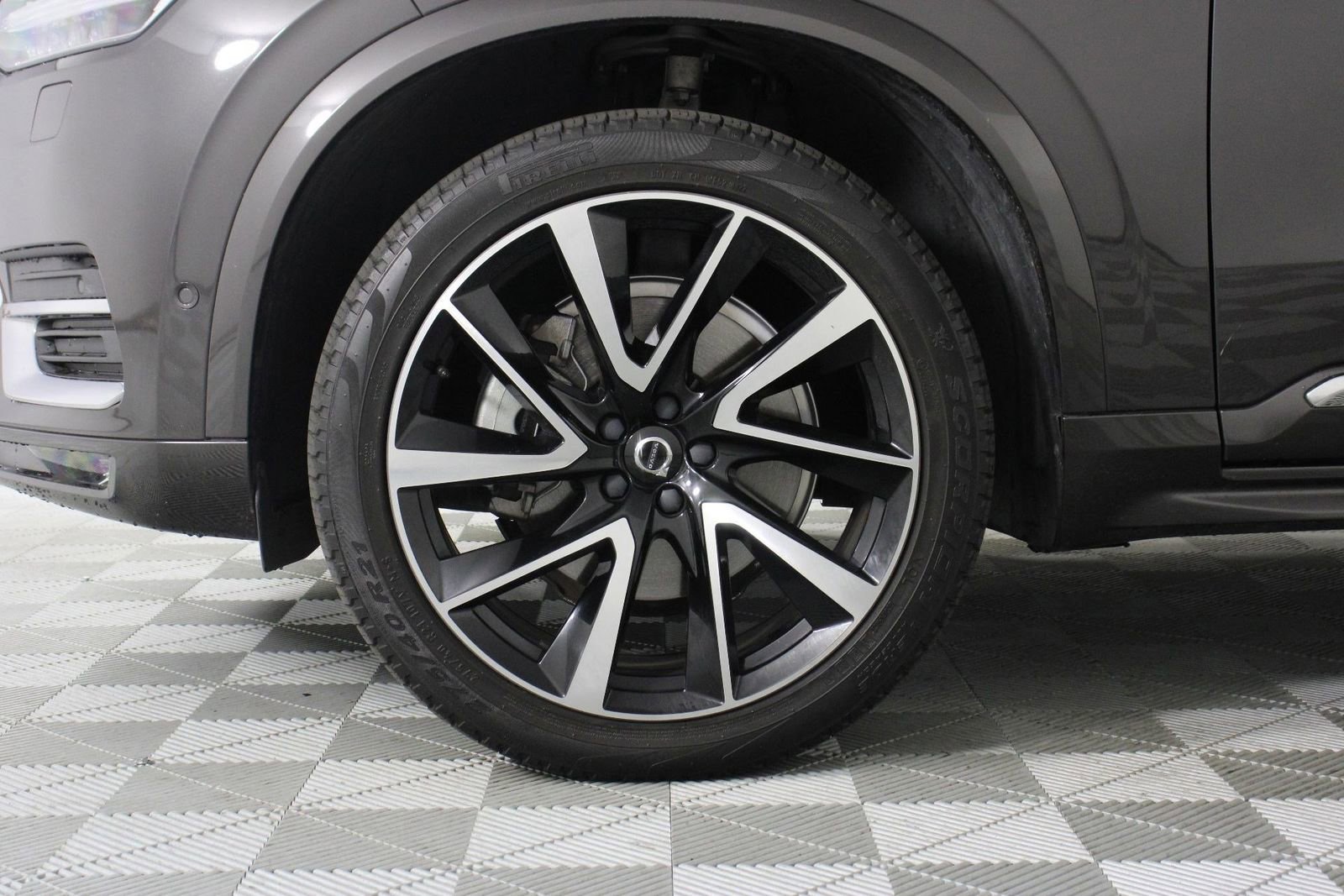 Used 2023 Volvo XC90 B6 Plus AWD/4WD image 28