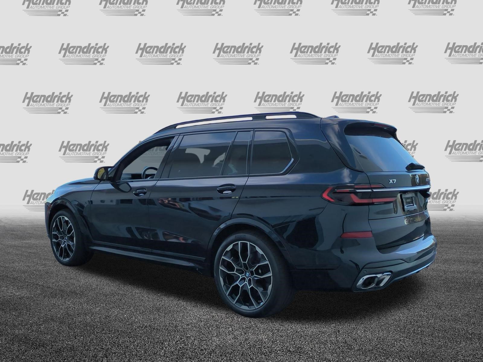 Used 2026 BMW X7 M60i image 8