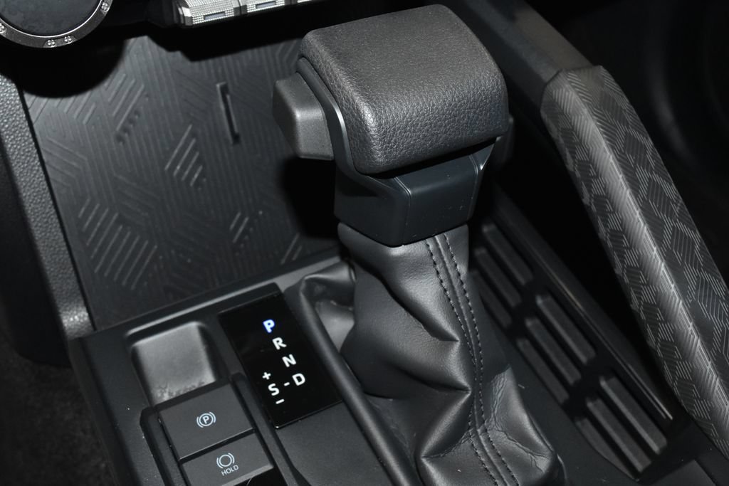 Used 2025 Toyota 4Runner SR5 AWD/4WD image 16