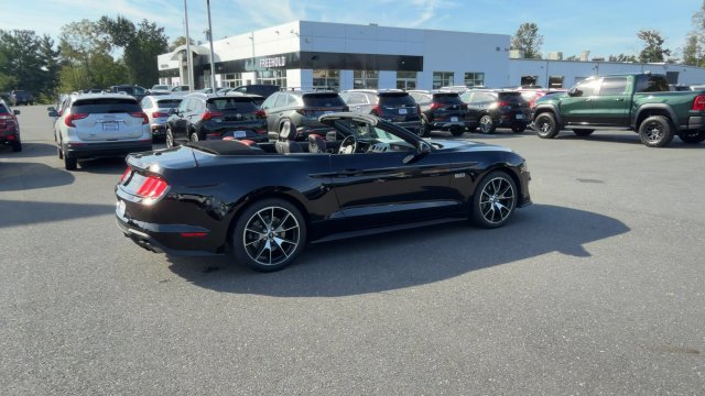 Used 2022 Ford Mustang Premium w/ 2.3L High Performance Package RWD image 4