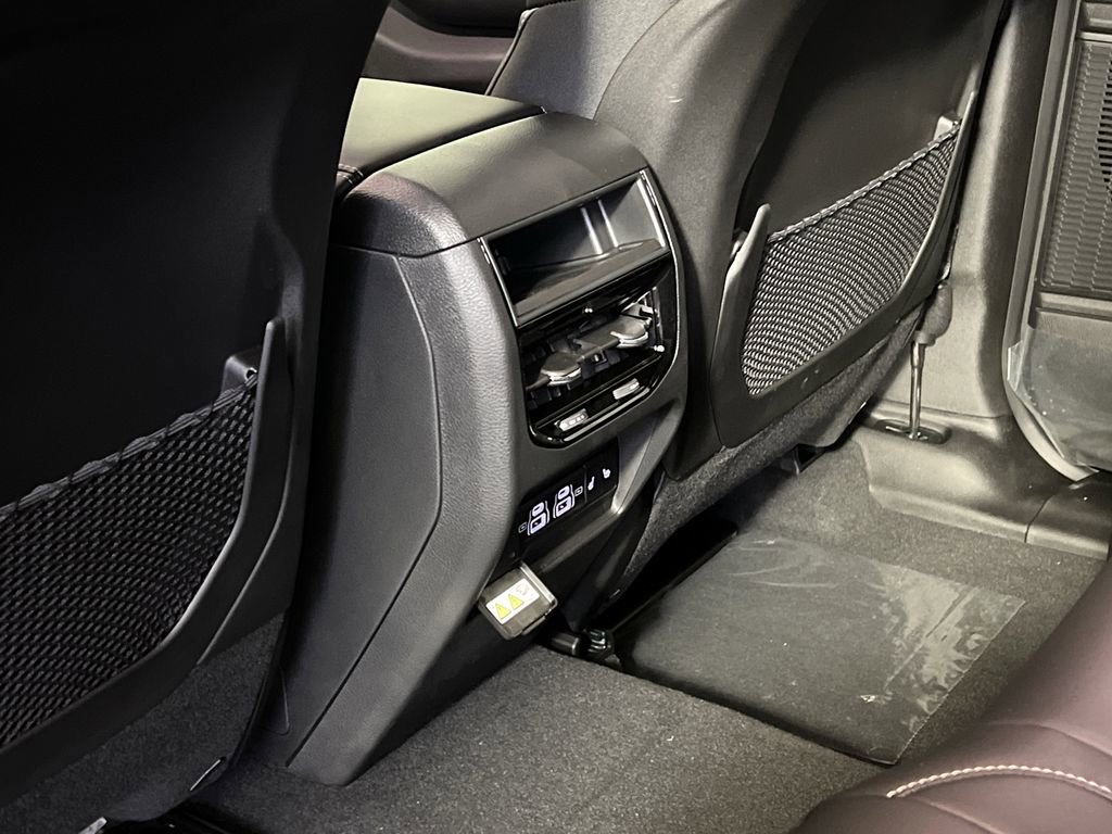 New 2025 Jeep Grand Cherokee Limited image 30