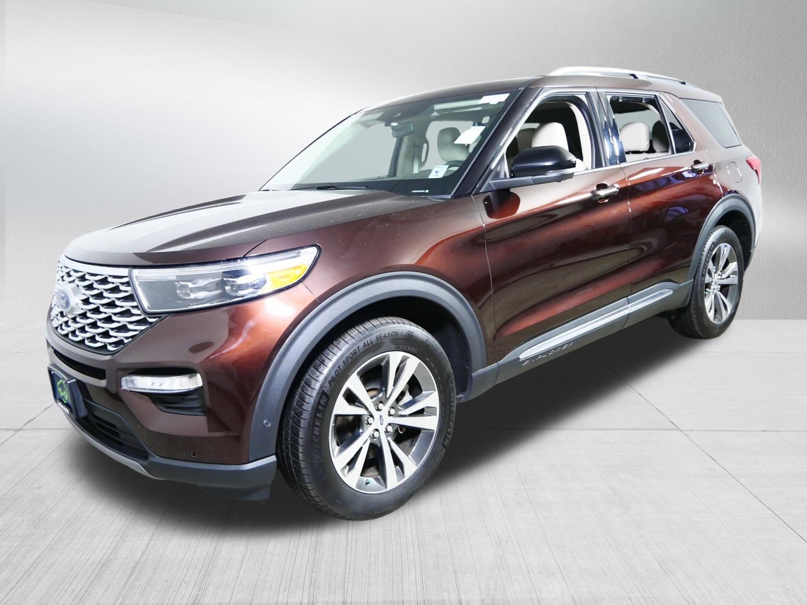 Used 2020 Ford Explorer Platinum AWD/4WD image 3