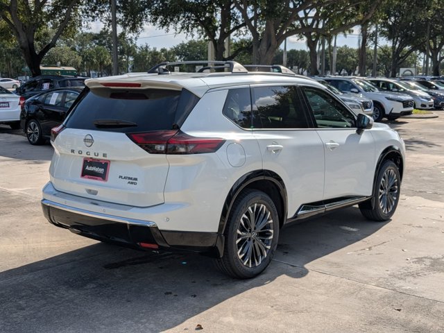New 2026 Nissan Rogue Platinum AWD/4WD image 2