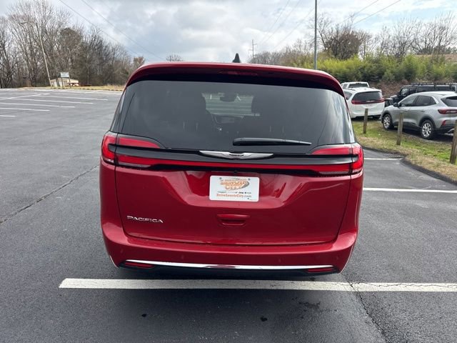 New 2026 Chrysler Pacifica Select image 6